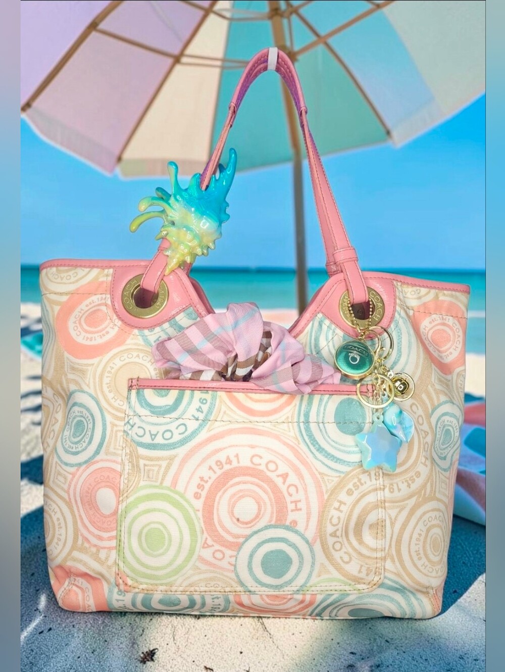 Vintage Coach Signature "The Beach Print" Tote Bag (Style F19184)